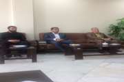 مدیر کل دامپزشکی جنوب کرمان به اتفاق هیات همراه در محل دادستانی جیرفت با دادستان این شهر دیدار و در خصوص مسائل حوزه بهداشت عمومی و سلامت گفتگو نمودند.