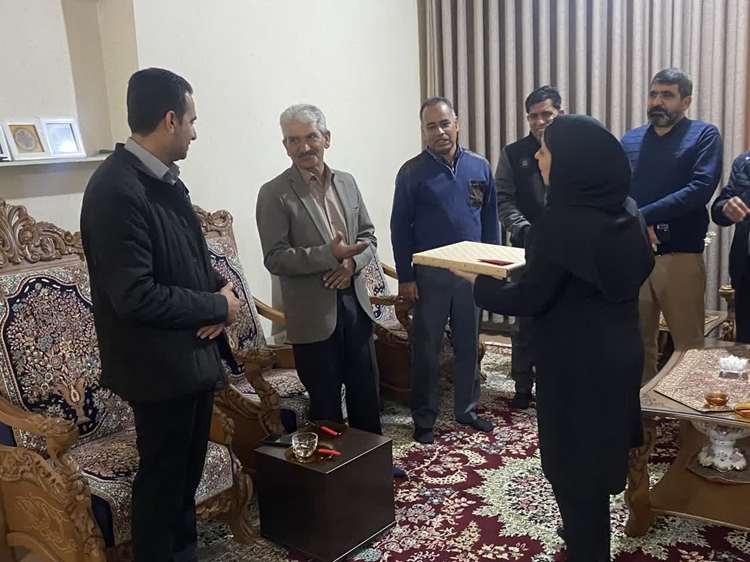 تقدیر از همکار جانباز دامپزشکی جنوب کرمان در سالروز ولادت حضرت ابوالفضل(ع)
