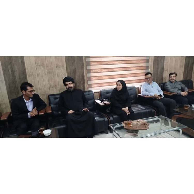 .. معاون توسعه مدیریت و منابع دامپزشکی جنوب کرمان: مسئولیت‌های دامپزشکی به سلامت دام محدود نمی‌شود