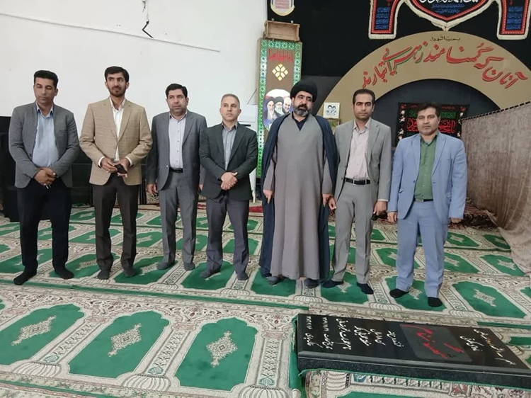 حضور مدیرکل و پرسنل دامپزشکی جنوب کرمان در آیین گرامیداشت حماسه ۹ دی در شهرستان جیرفت